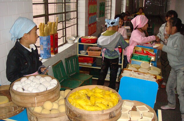 海安县第一实验幼儿园:幼儿游戏中的文明礼仪