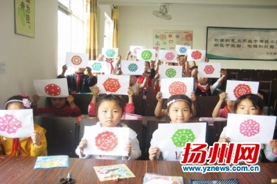 高清校园剪纸素材