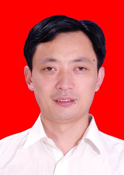 王 俊.jpg